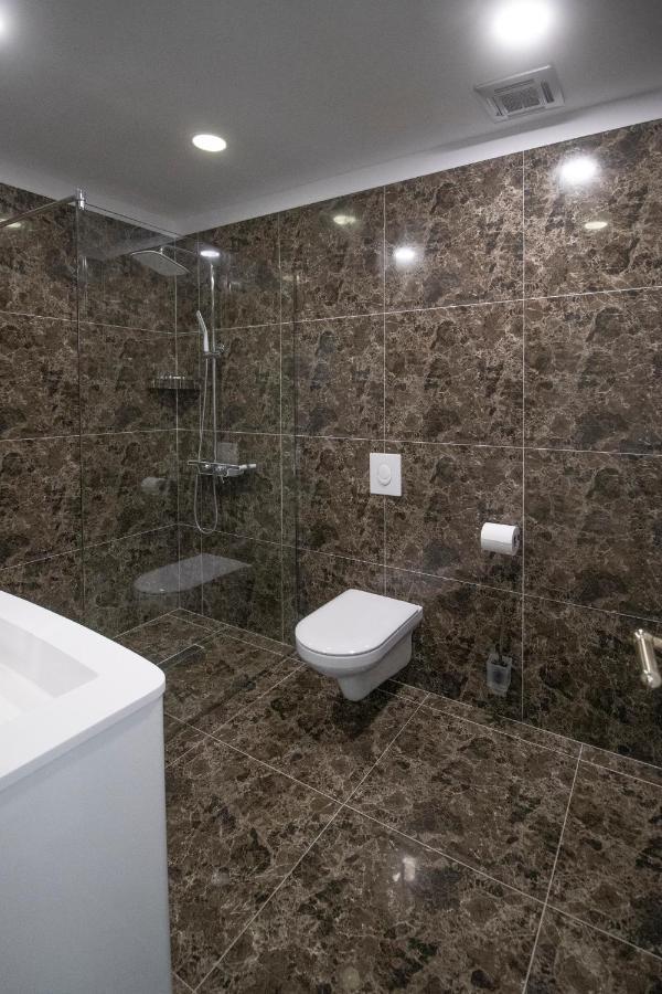 Nbt Hotel Reps Kukes Zewnętrze zdjęcie